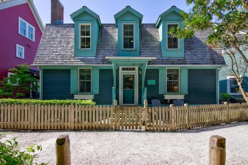 Something Blue by Seabrook Hospitality in Huntington Beach, United States