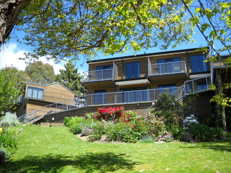 Atholwood Luxury Country Accommodation in Nelson, New Zealand