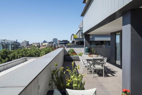 StayCentral The Stanley@Collingwood — 4-Star Luxury Hotel in Melbourne, Australia