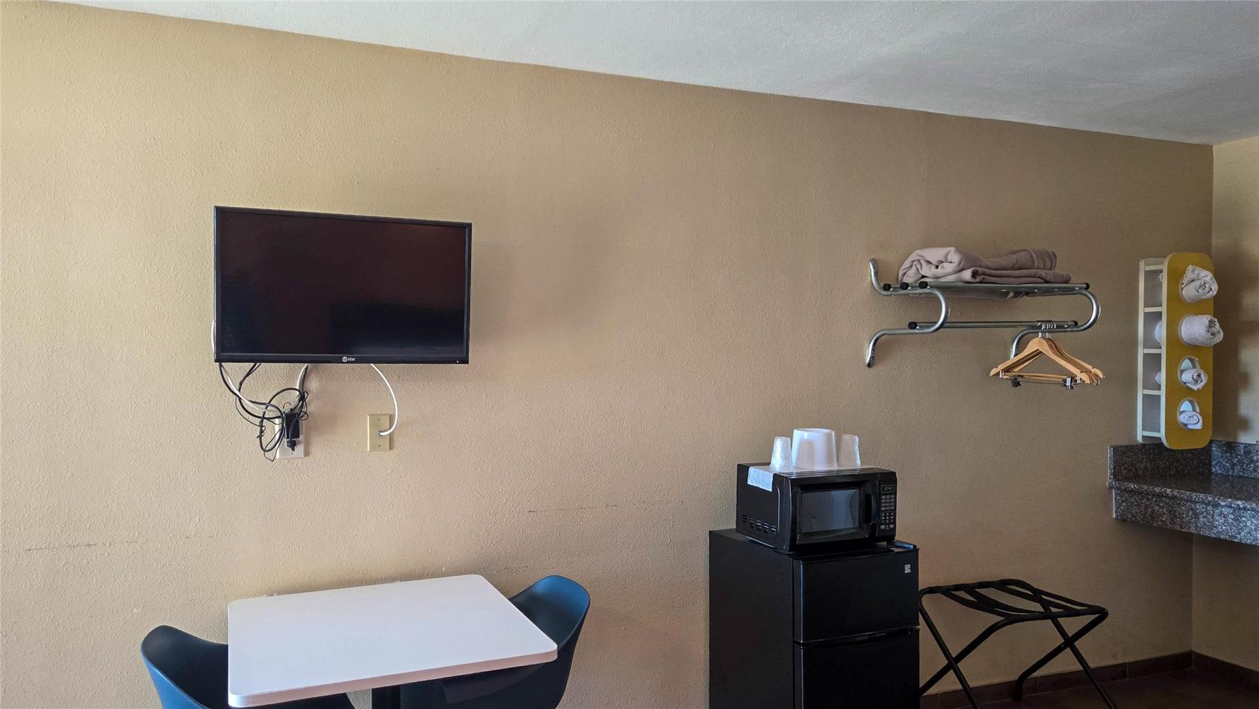 Motel 6 Blythe CA South - photo 39