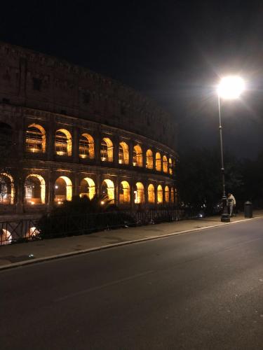 Boschetto Apartment — 4-Star Luxury Hotel in Rome, Italy