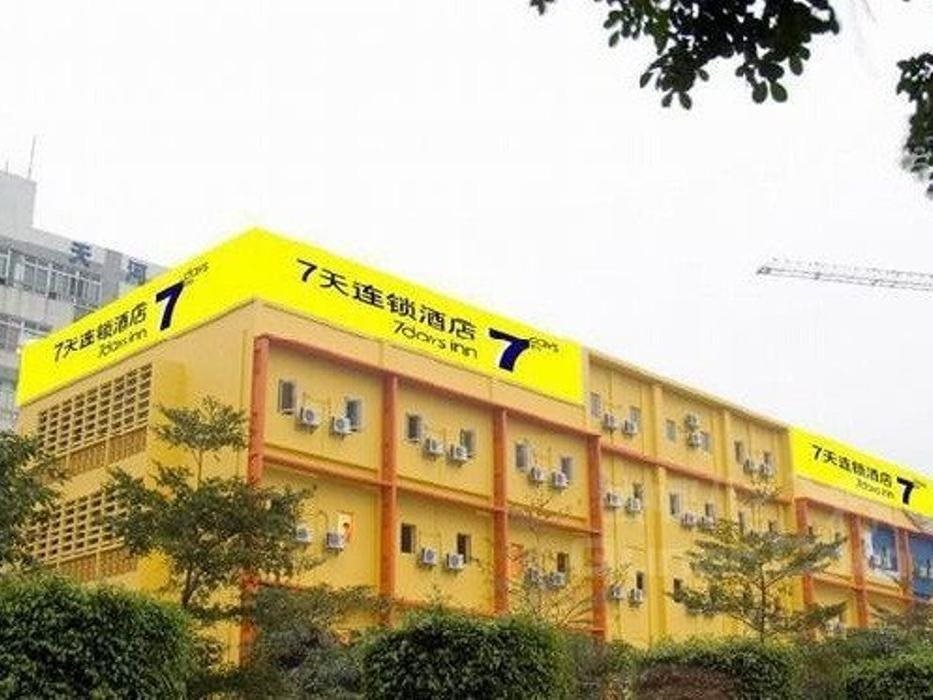 Kico - carbon neutral hotel in Competa