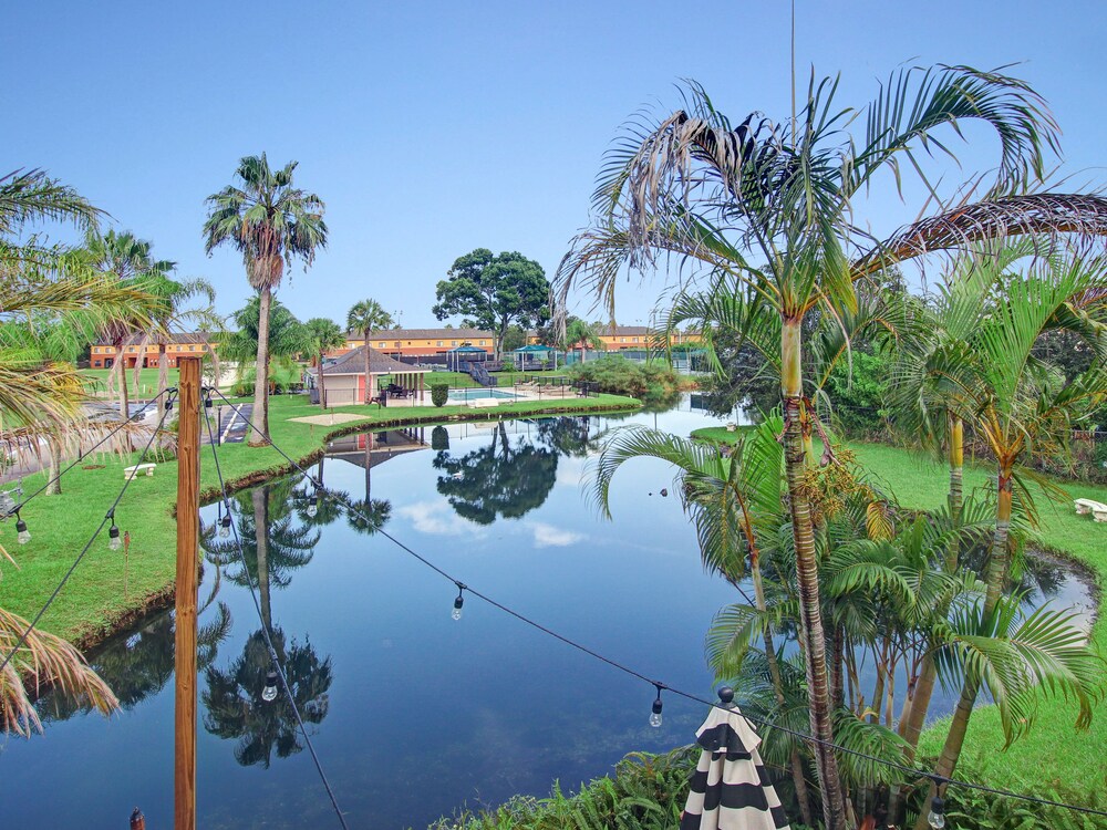 The Palmer Inn & Tennis Club - photo 15