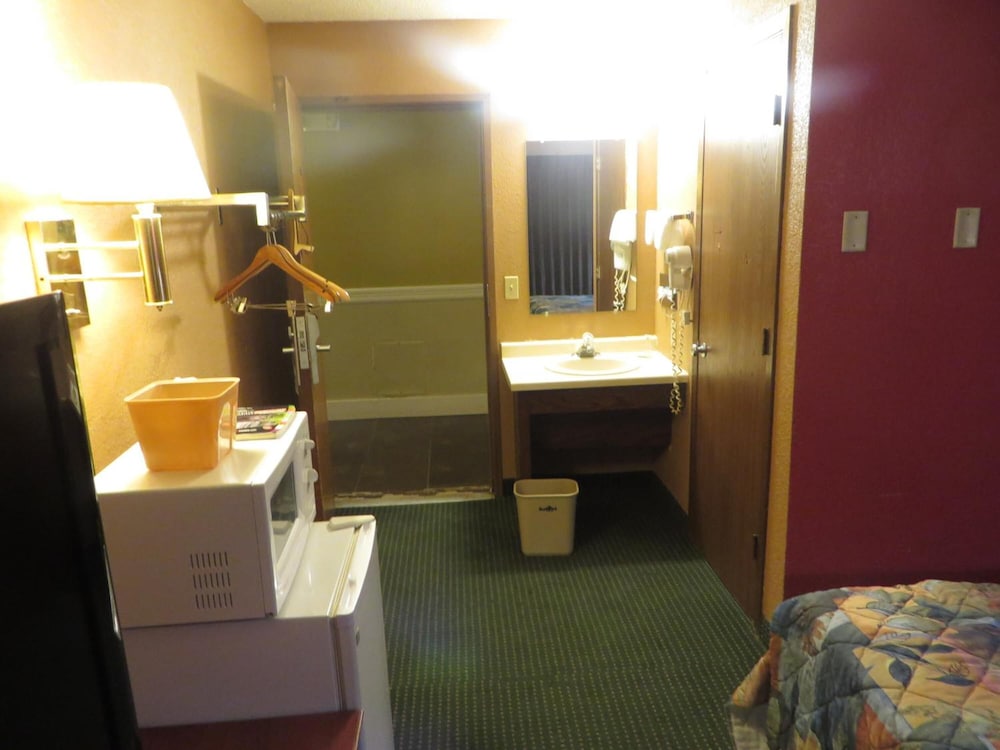Riverside Suites - photo 44