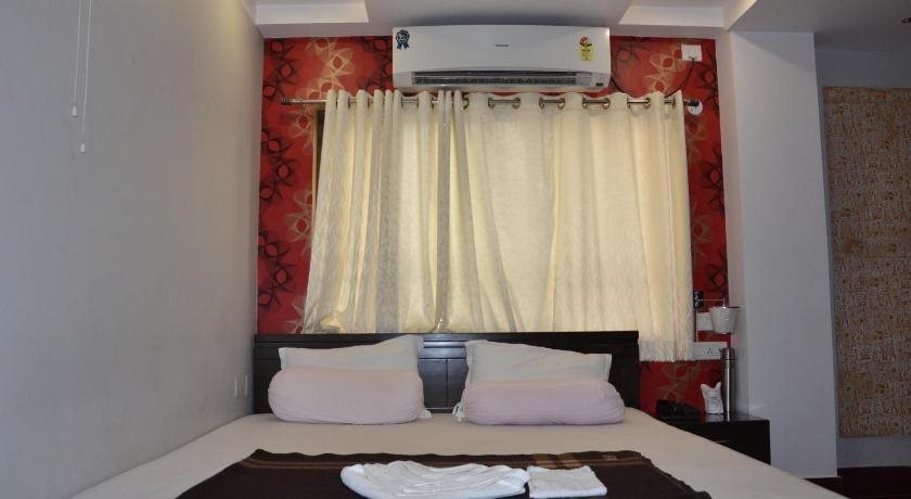 Sundaram Palace - last minute hotel in Siliguri