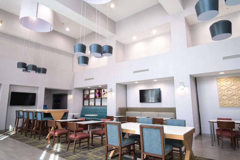Hampton Inn & Suites Dallas Lewisville Vista Ridge Mall TX - photo 32