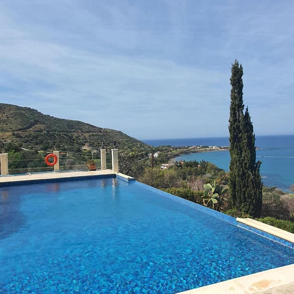 Villa Aquavitus in Pachyammos