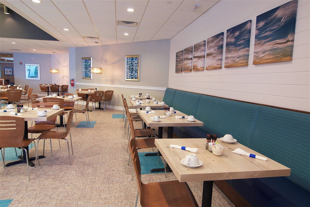 Southbank Hotel by Marriott Jacksonville Riverwalk - photo 28