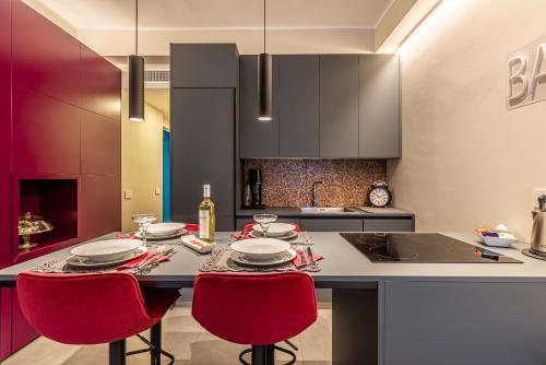 Duomo a 2 fermate Tiny Apartment in Pta Venezia — 4-Star Luxury Hotel in Milan, Italy