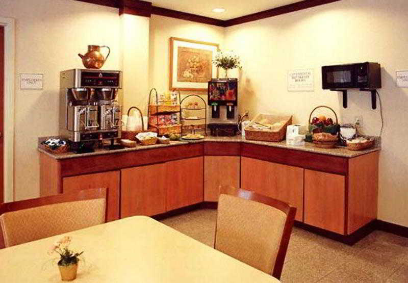 Fairfield Inn and Suites by Marriott Indianapolis East - photo 10