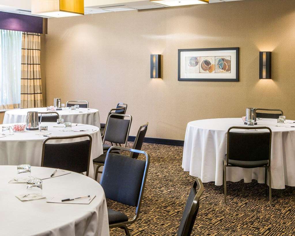 Cambria Hotel Traverse City - photo 41