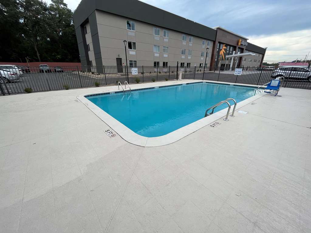 La Quinta Inn by Wyndham Columbia NE Fort Jackson - photo 8