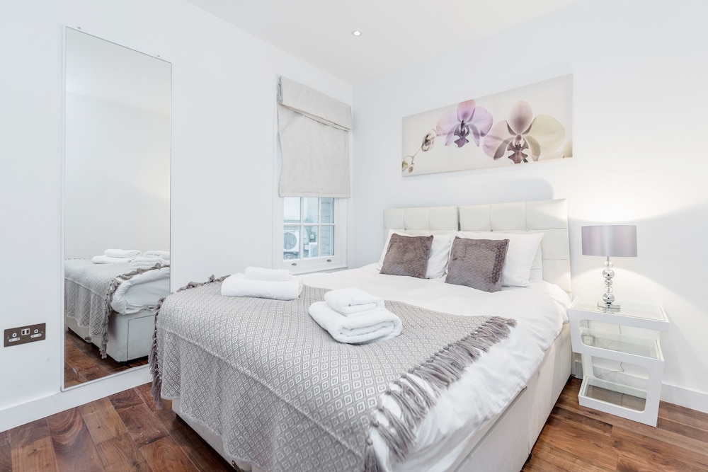 Stay Central Family Friendly Apartment — 4-Star Luxury Hotel in Camden Town, United Kingdom