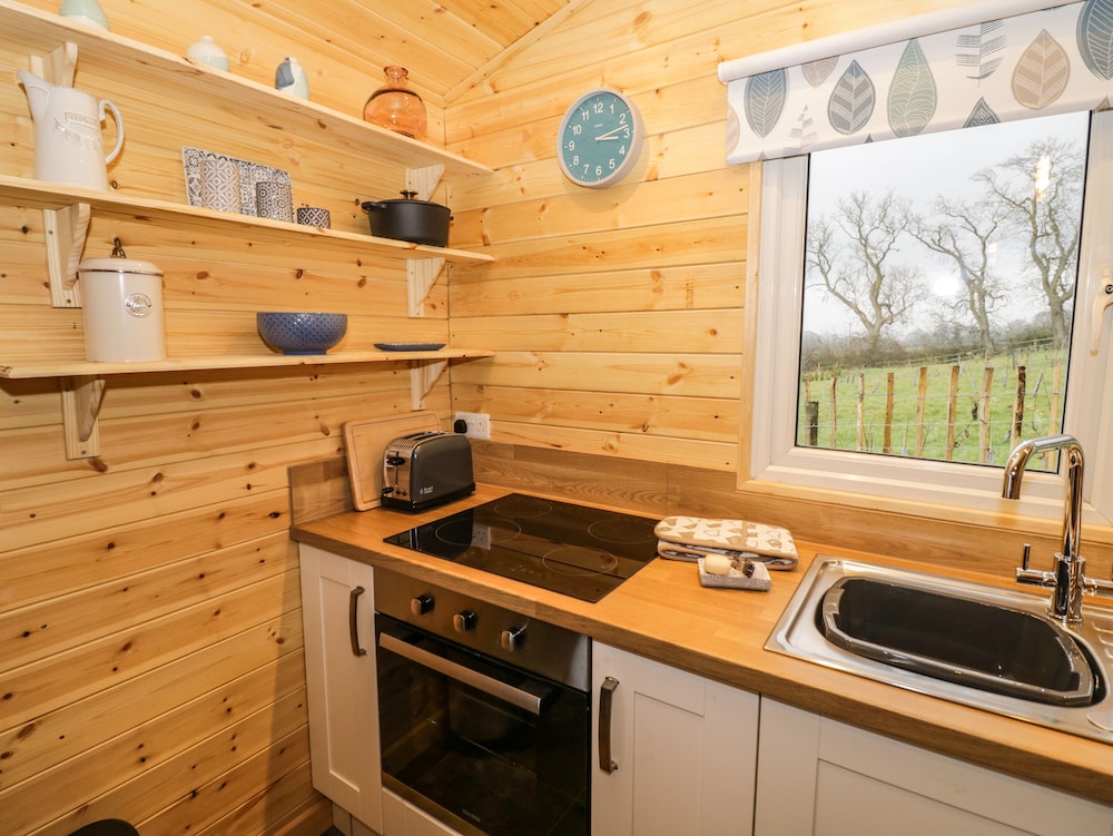 Robins Nest — Southam — photo 4