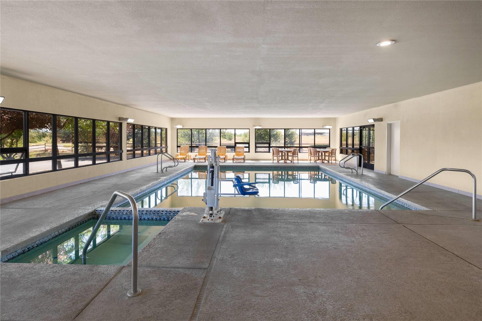 Days Inn by Wyndham Chino Valley - photo 8