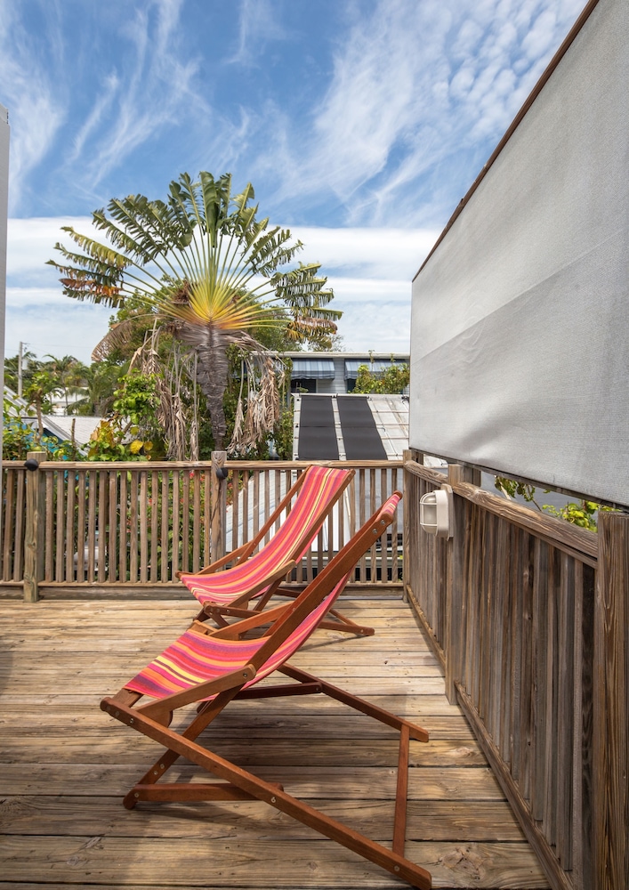 Wicker Guesthouse - photo 81