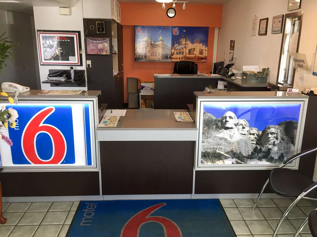 Motel 6 Mitchell SD - photo 30