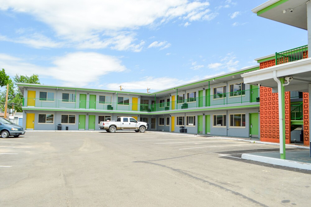 Greeley University Inn Greeley Inn - photo 2