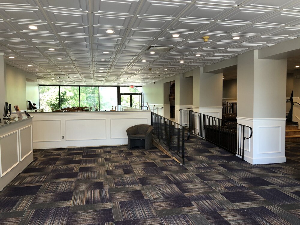Best Western Turtle Brook Inn — hotel in West Orange