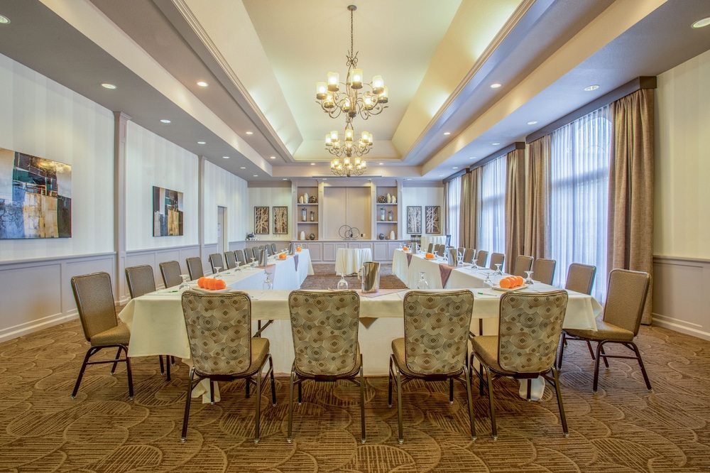 Holiday Inn Auburn by IHG - photo 27