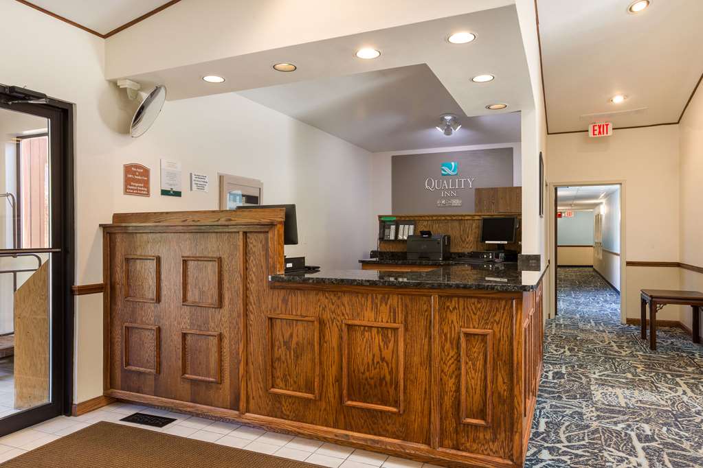 Quality Inn Petoskey Harbor Springs - photo 5