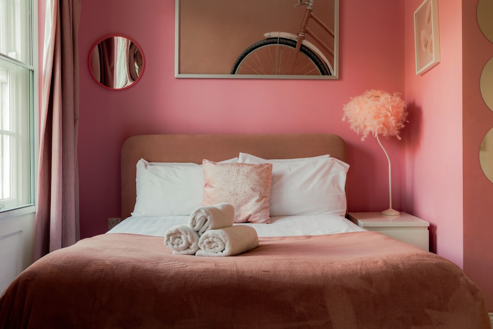 Gloucester Place Studios - last minute hotel in London