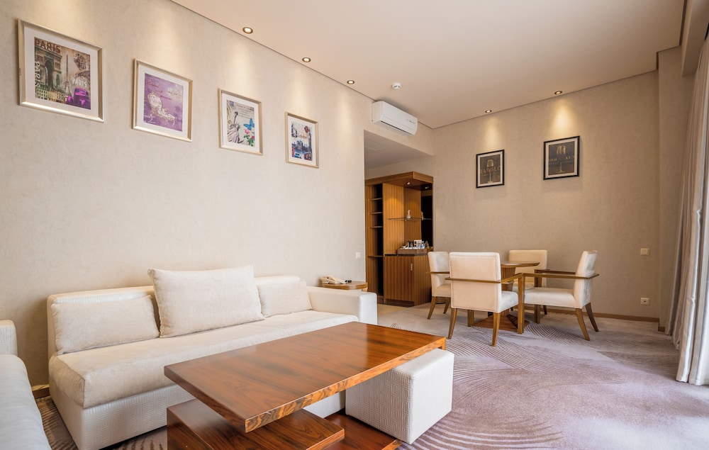 Dreamland Oasis Hotel Chakvi