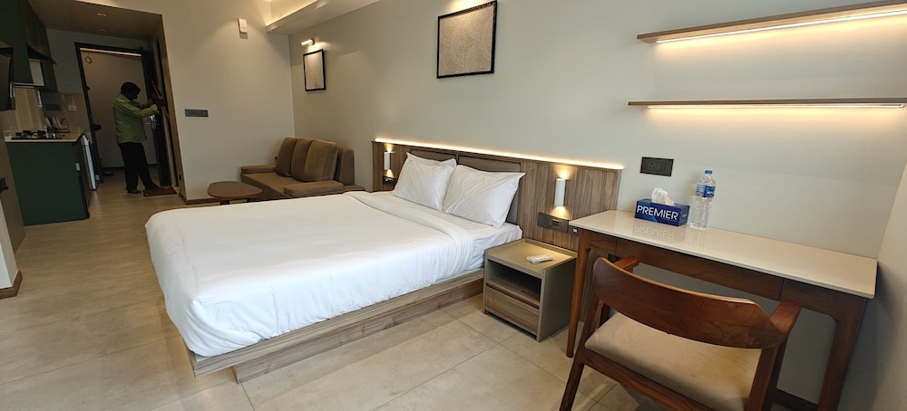 Alite Enclaves Fully furnished apartments — 4-Star Luxury Hotel in Trichur, India