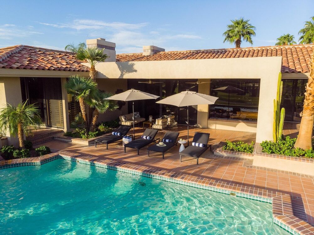 Moonshine By Avantstay Walk To Festival W Bar Fire Pit & Hot Tub La Quinta - photo 10