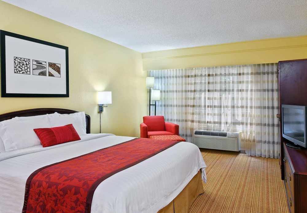 Courtyard by Marriott Athens Downtown - photo 18