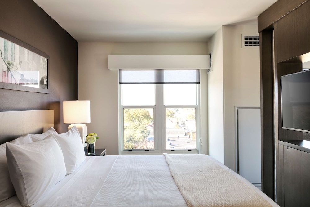 Hyatt House Charleston Historic District - photo 12