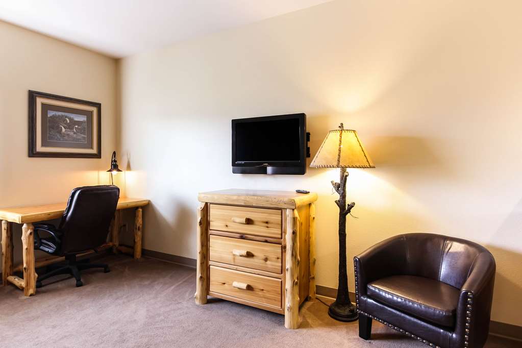 Quality Inn Selah North Park - photo 11