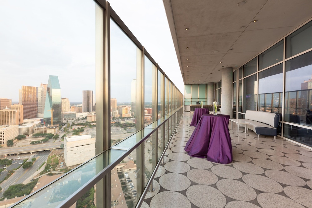 W Dallas - photo 9