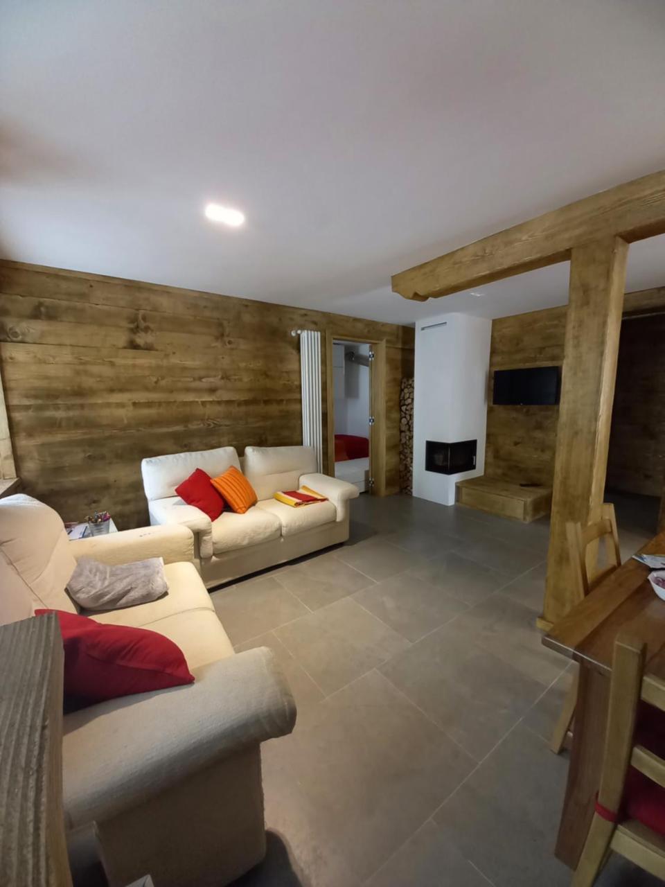 Appartamento in Centro a Siror in Siror, Italy