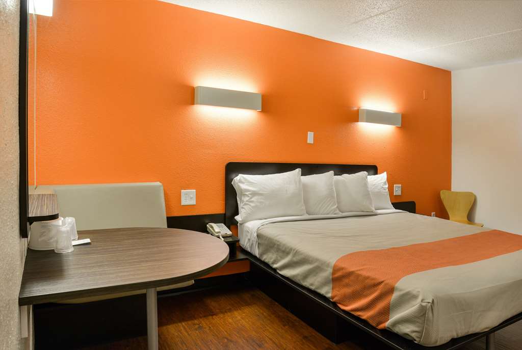Motel 6 Toledo OH - photo 15
