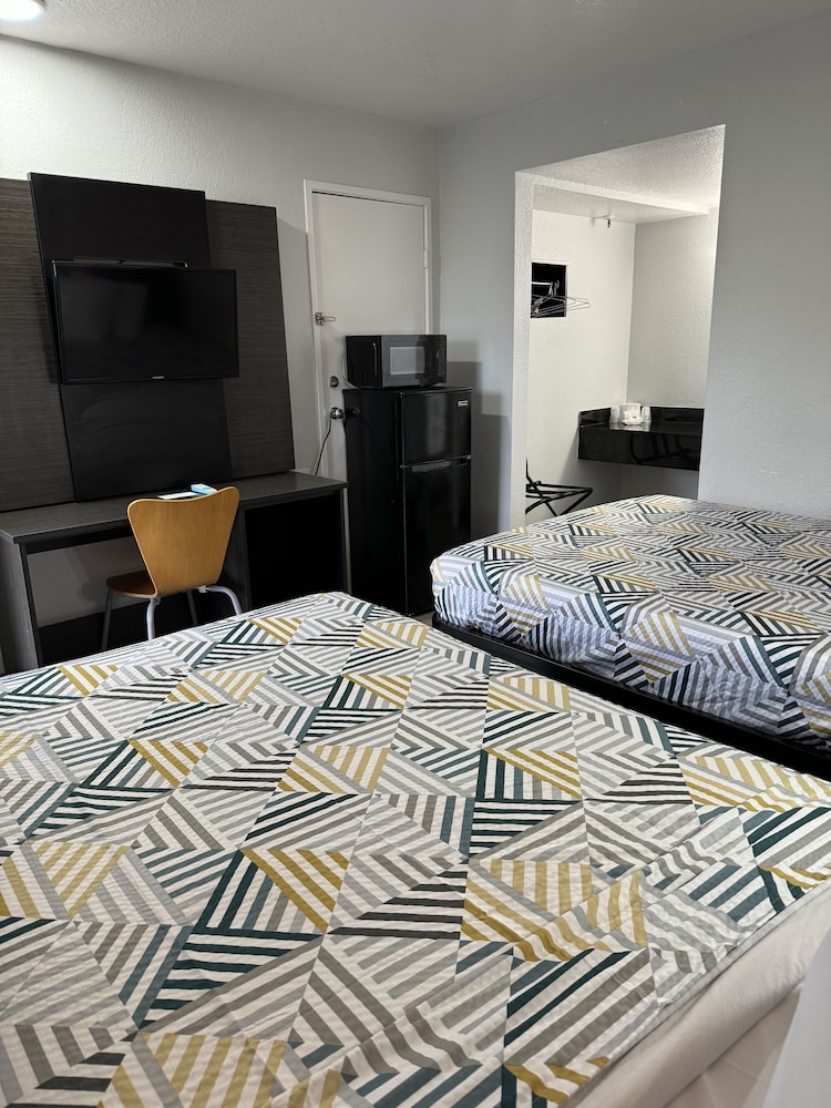 Motel 6 Bradenton FL - photo 13