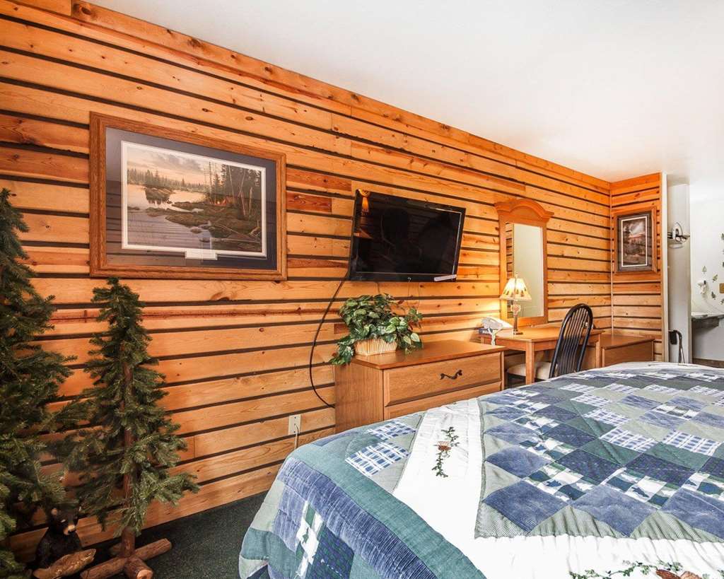 Rodeway Inn & Suites Madison East - photo 13