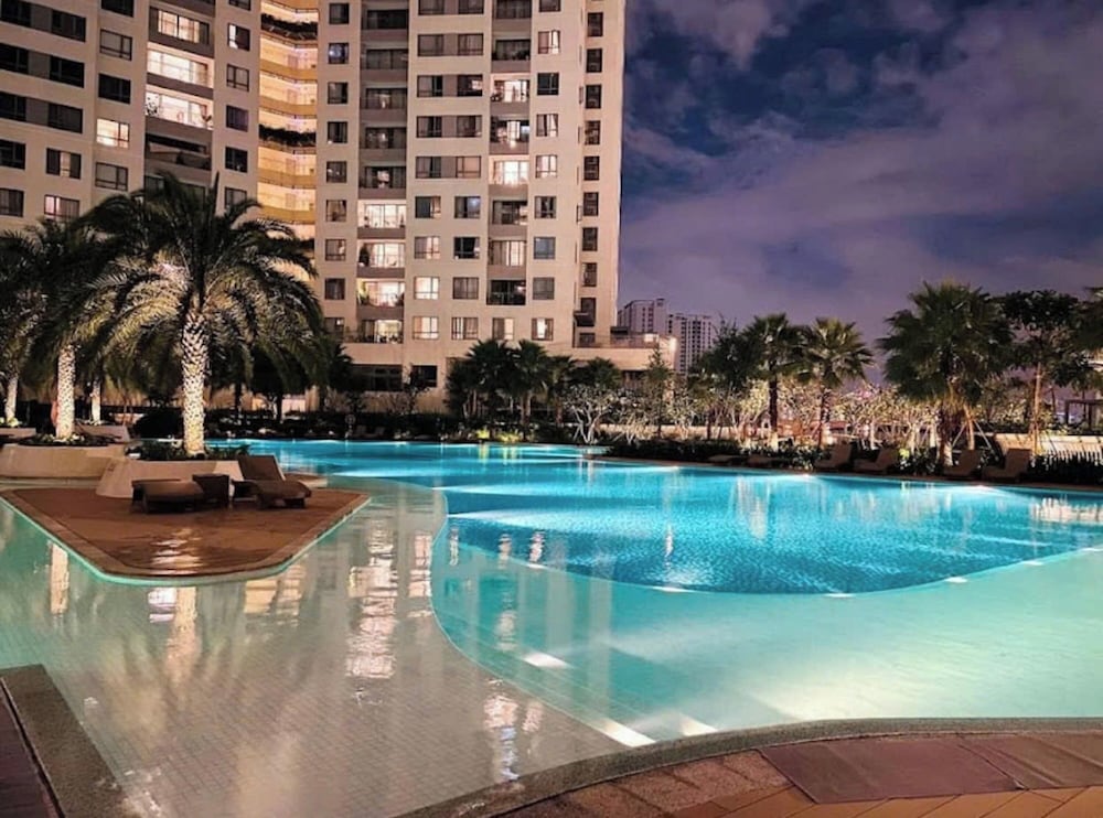 Miso Luxstay Diamond Island Residence — 5-Star Luxury Hotel in Ho Chi Minh City, Vietnam
