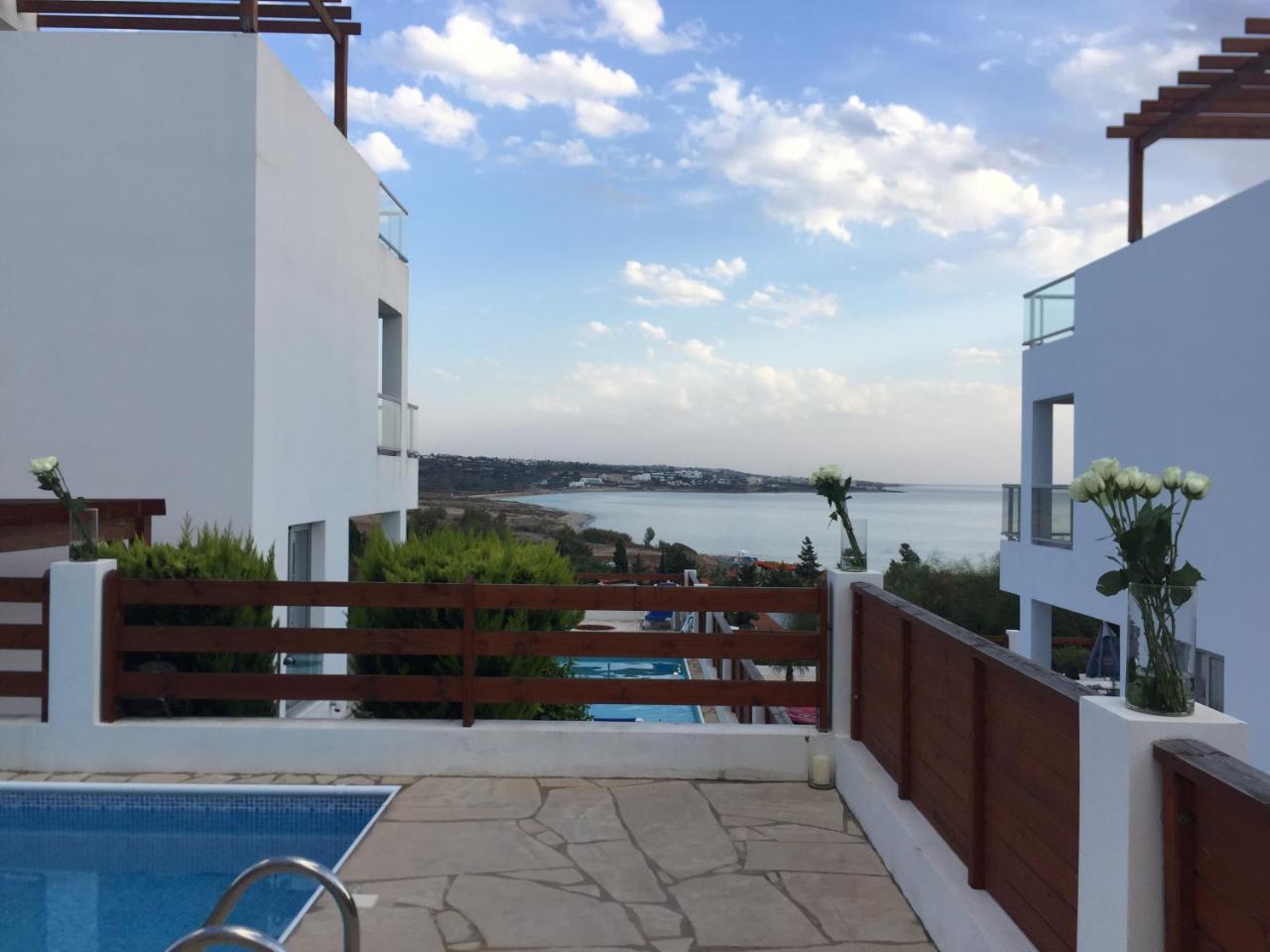 Marina View Villa 11