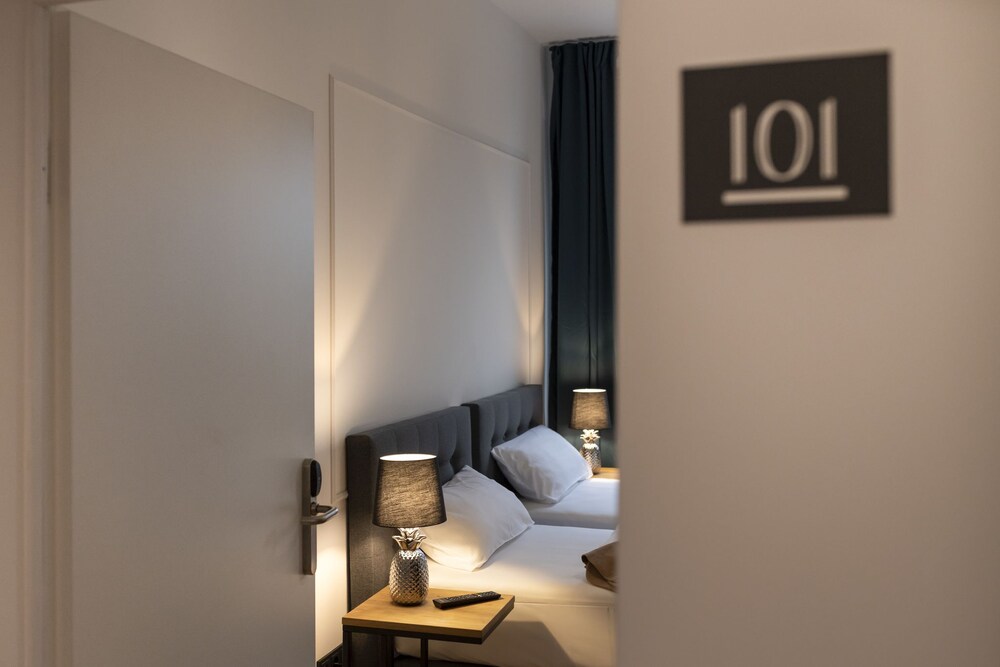 Nikii Boutique Hotel — Leverkusen — photo 3