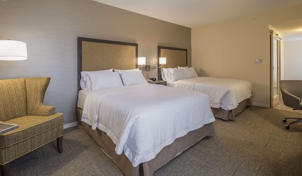 Hampton Inn Waterville - photo 11