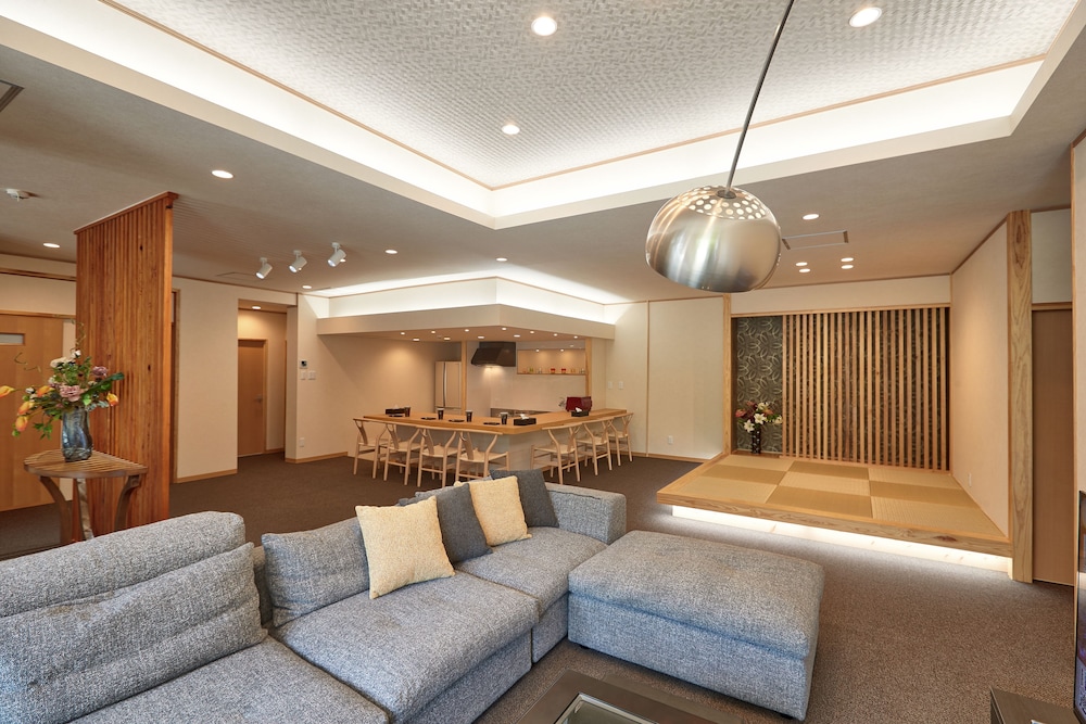 Yuhina - last minute hotel in Okinawa