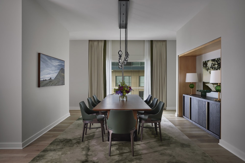 Four Seasons Hotel Seattle - photo 28
