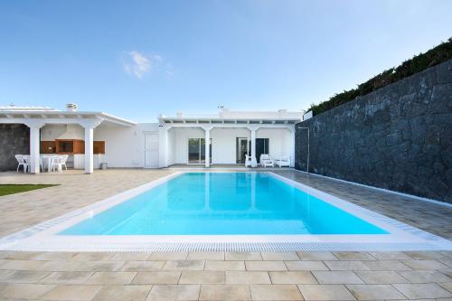 Casa Mercedes — 4-Star Luxury Hotel in Yaiza, Spain