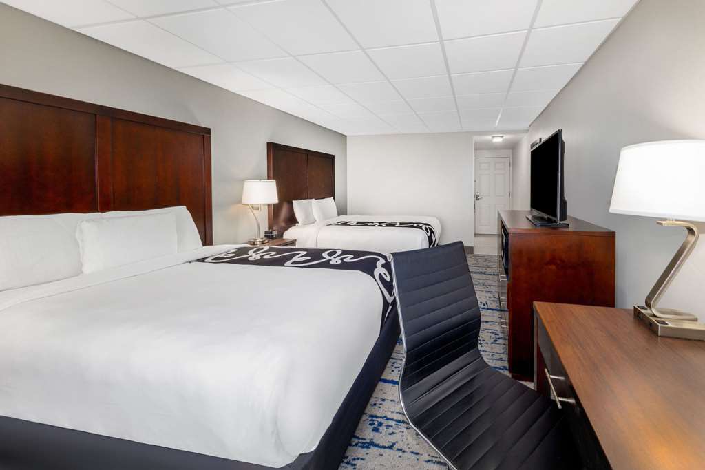 La Quinta Inn by Wyndham Lynnwood - photo 16