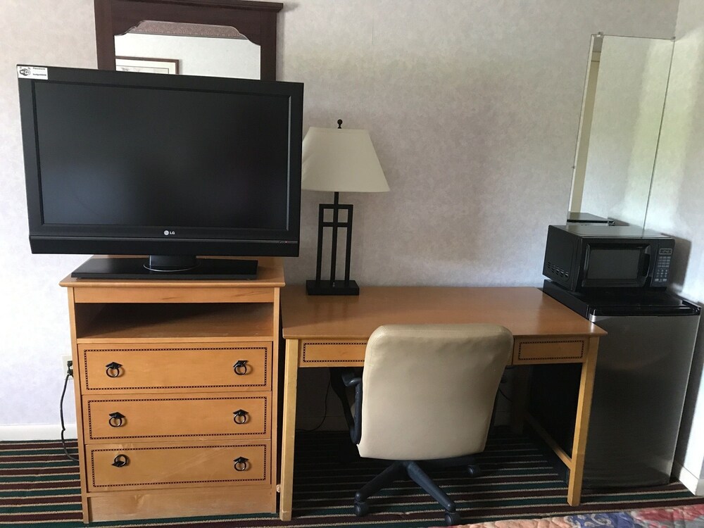 Budget Inn Timmonsville - photo 12