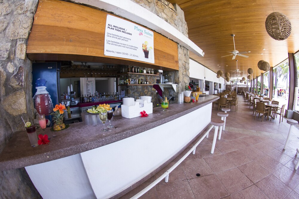 Hotel Bar