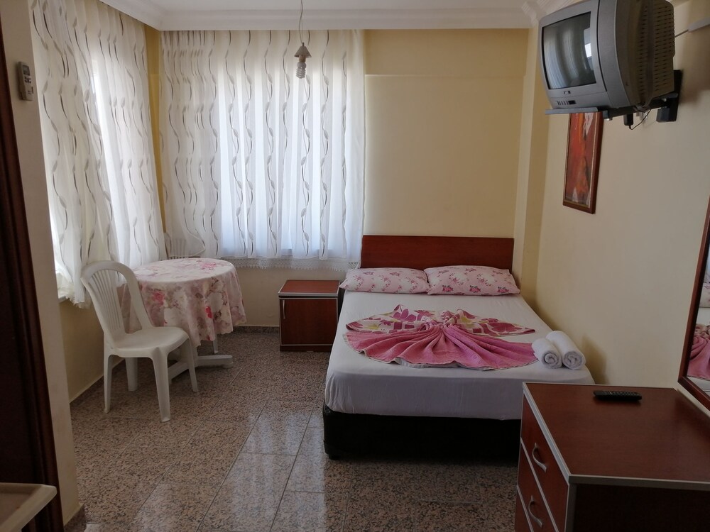 Elmas Motel in Marmara, Turkey