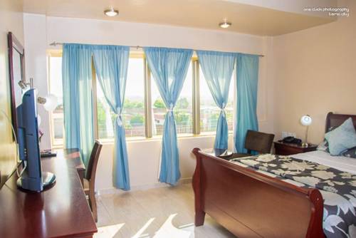Crismon Hotel