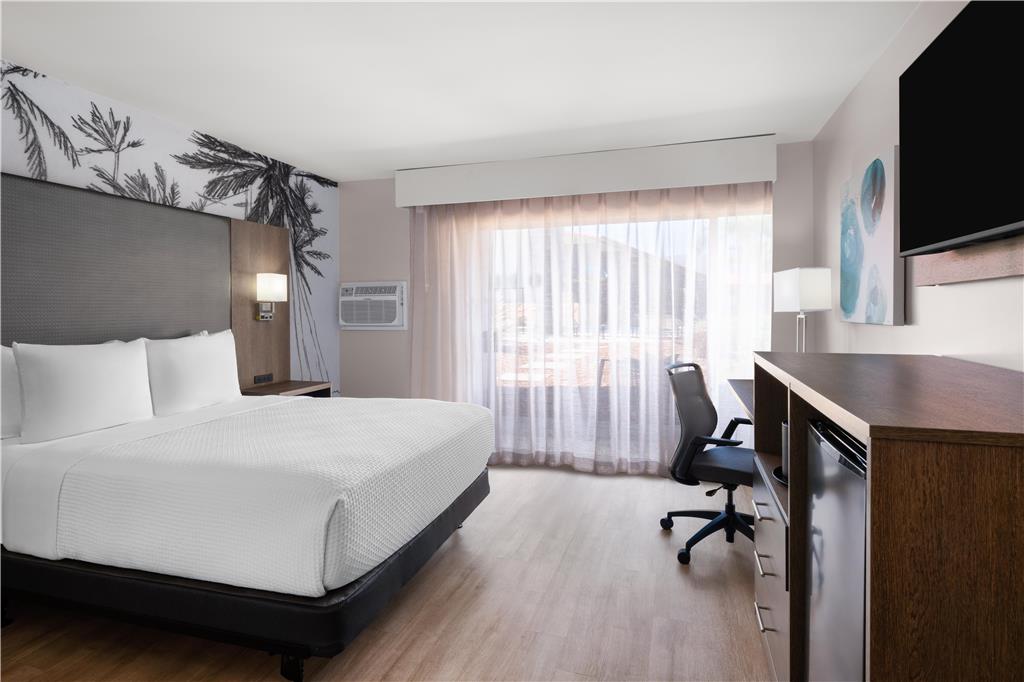 Best Western Plus Pepper Tree Inn - photo 19